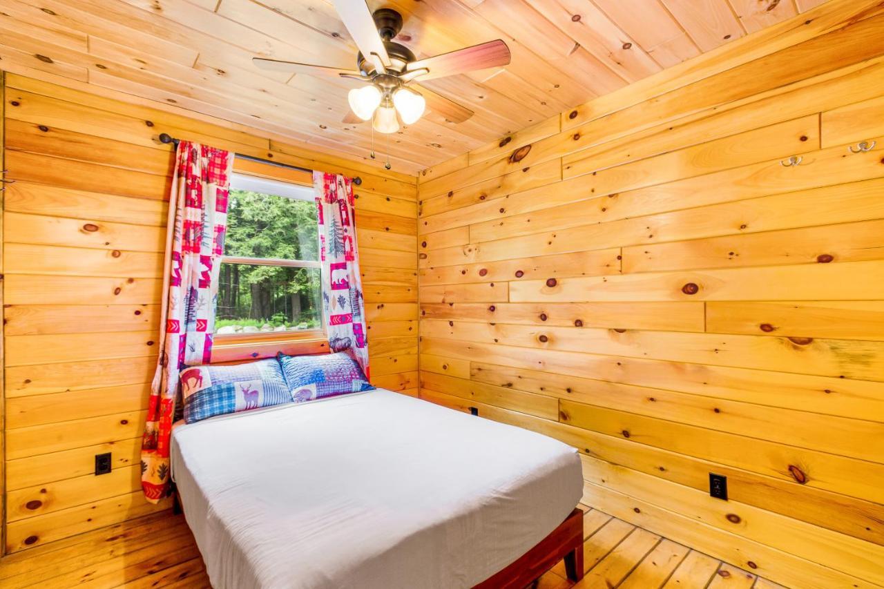 Lost Pond Cabin Schroon Lake Екстер'єр фото